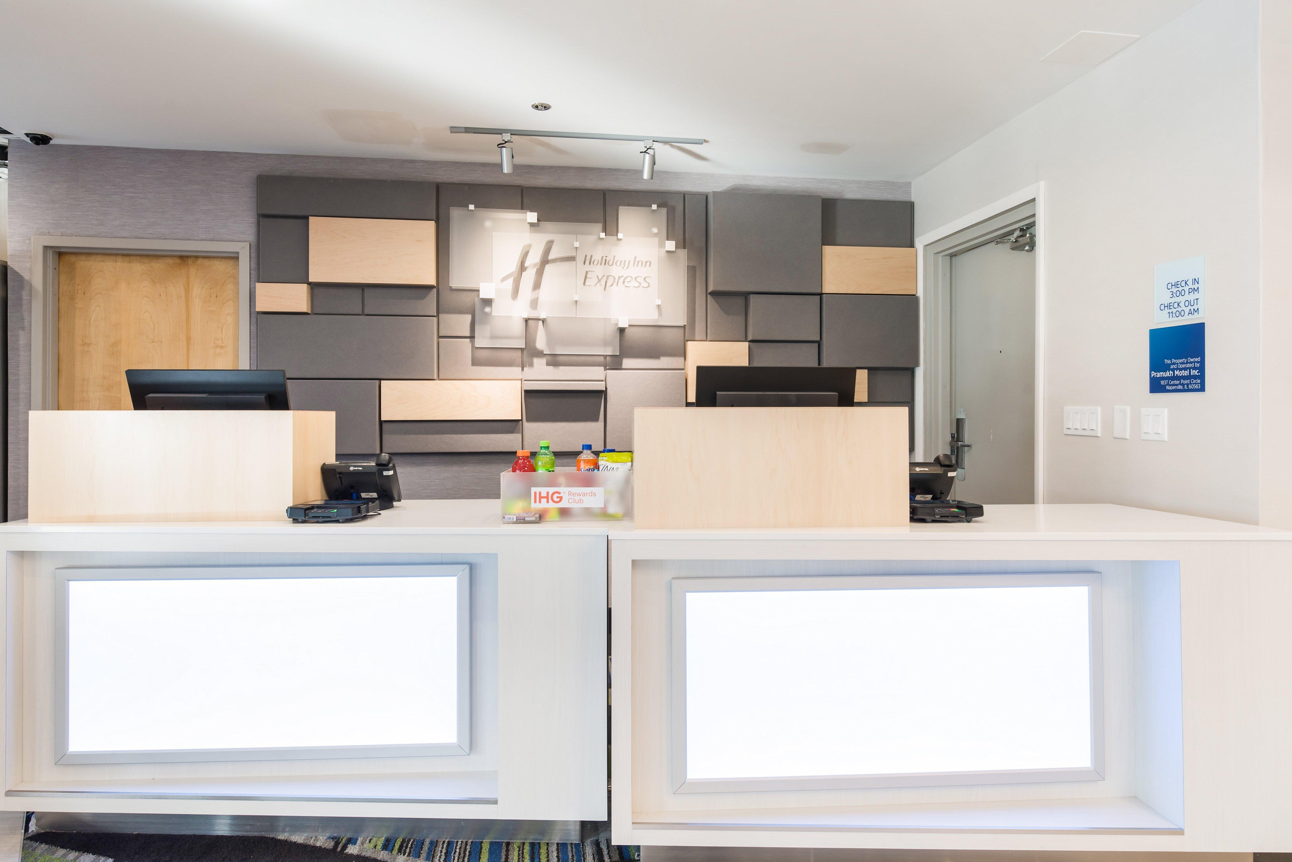 Holiday Inn Express Naperville By Ihg Ngoại thất bức ảnh