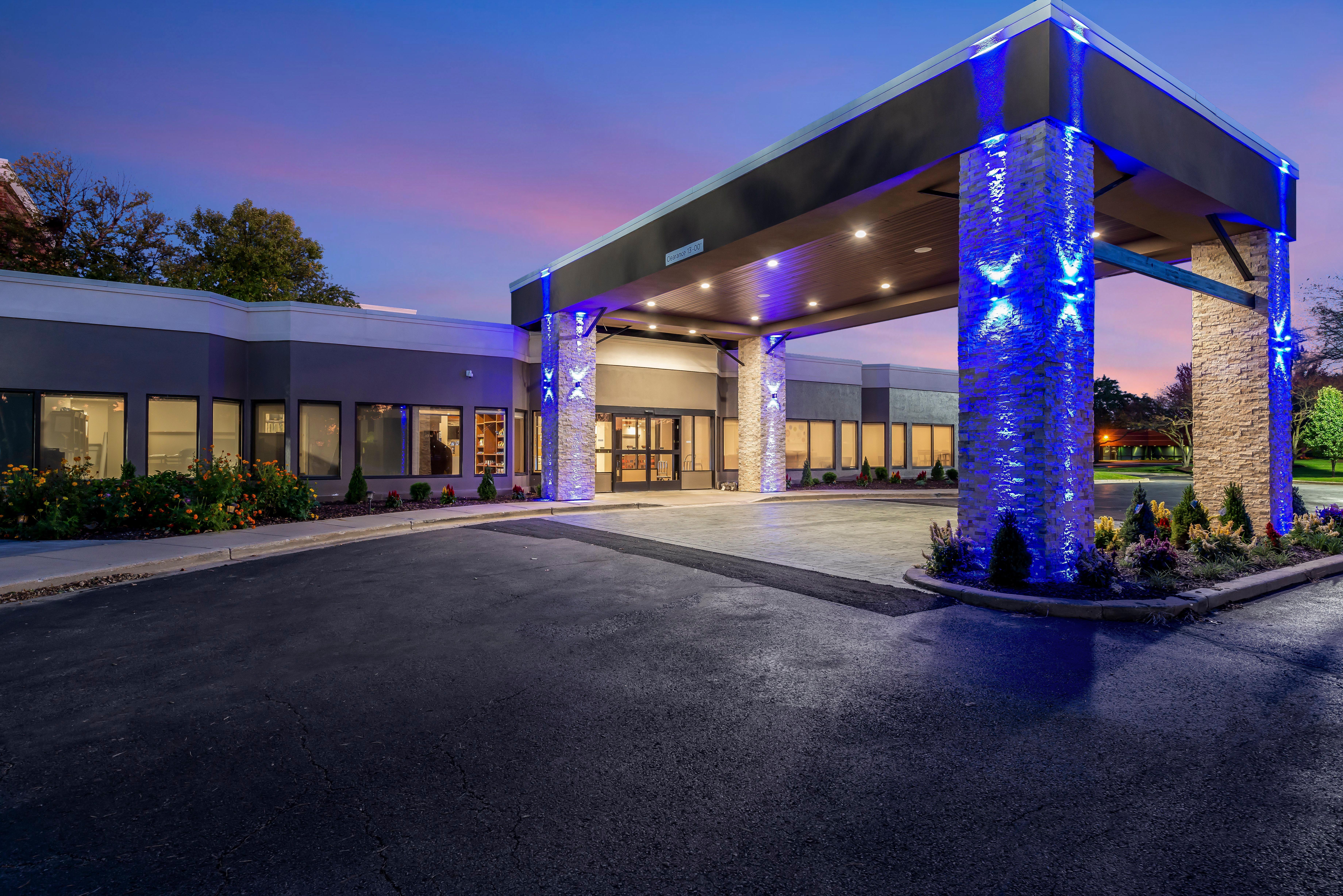 Holiday Inn Express Naperville By Ihg Ngoại thất bức ảnh