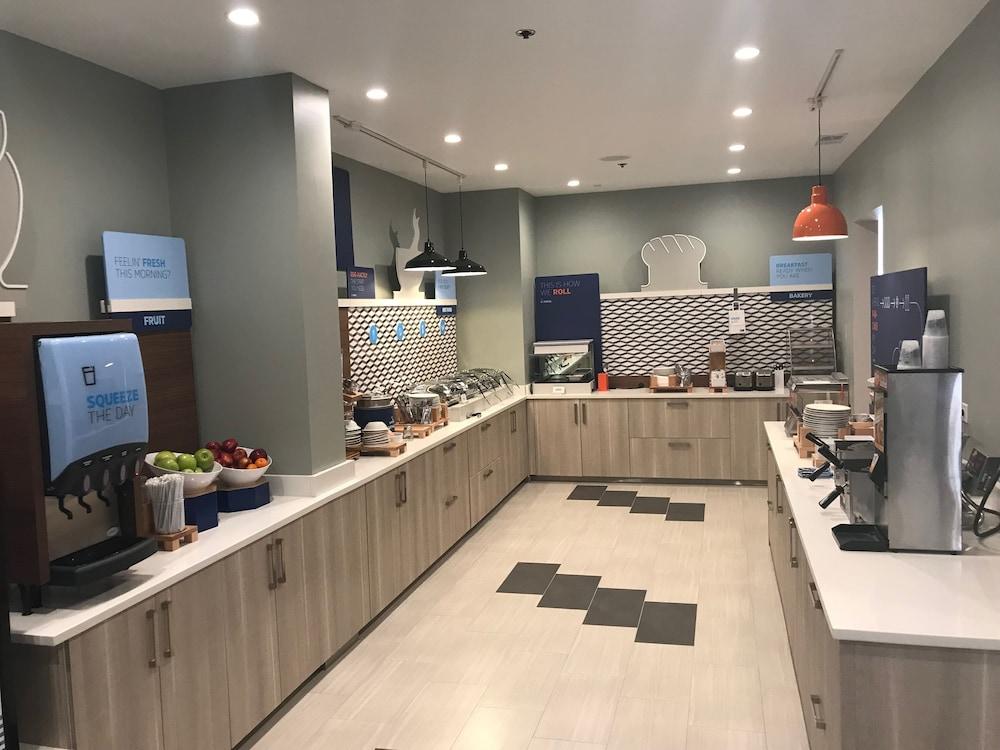 Holiday Inn Express Naperville By Ihg Ngoại thất bức ảnh